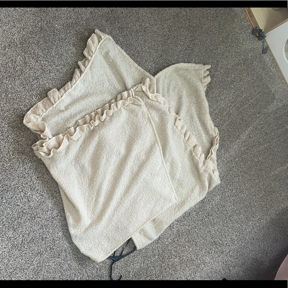 Poncho sweater super cute